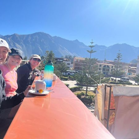 Cabanaconde Backpackers - Plaza De Armas קבאנהקונדה מראה חיצוני תמונה
